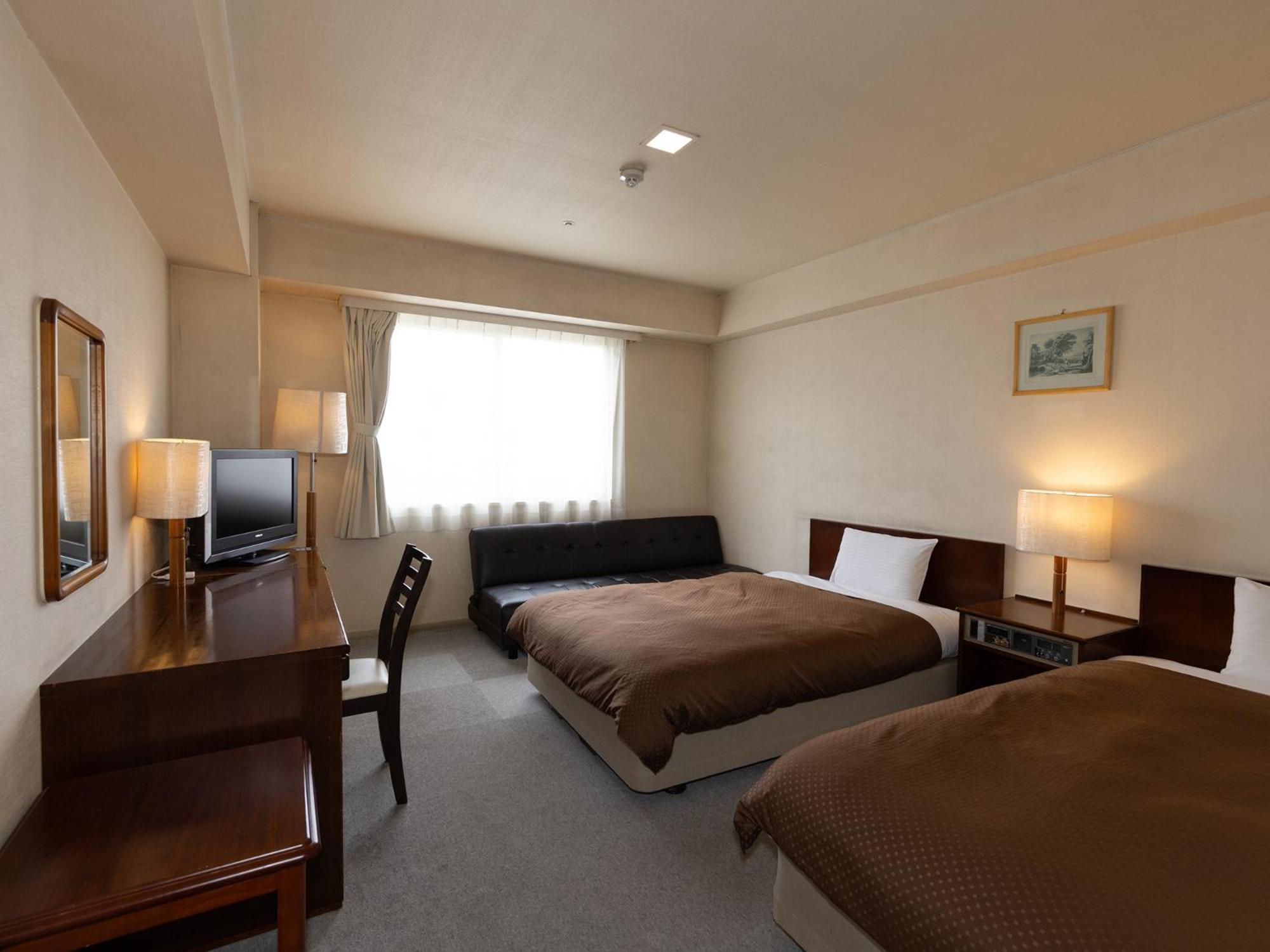 Komoro Grand Castle Hotel Екстер'єр фото